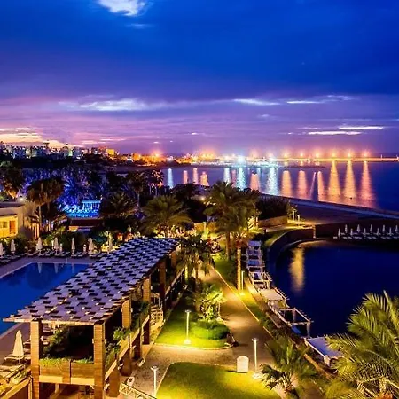 Vuni Palace Luxury & Beach & Casino Kyrenia (Northern Cyprus)