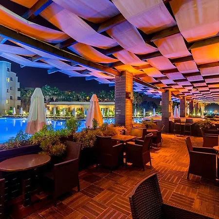 Otel Vuni Palace Luxury & Beach & Casino Girne