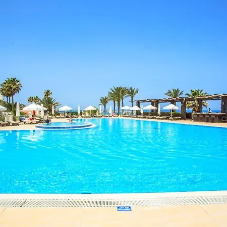 Otel Vuni Palace Luxury & Beach & Casino *
