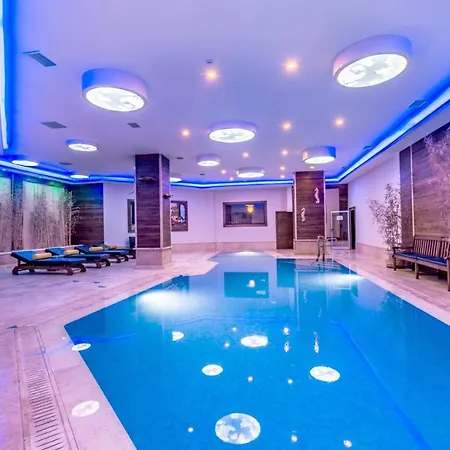 Vuni Palace Luxury & Beach & Casino