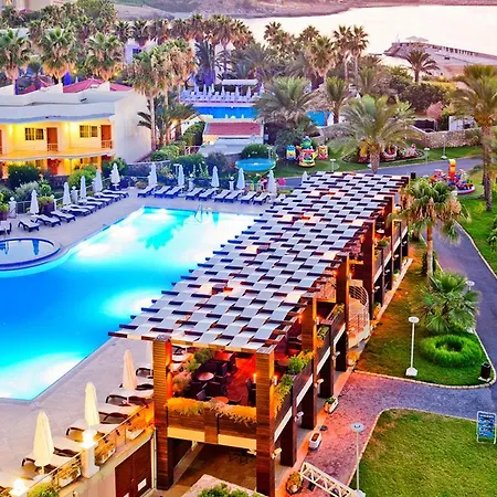 Otel Vuni Palace Luxury & Beach & Casino Girne