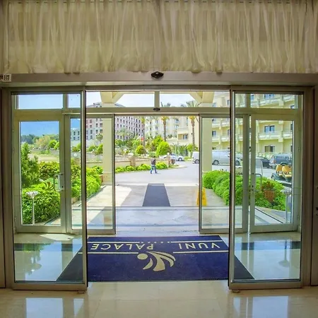 Vuni Palace Luxury & Beach & Casino * Girne