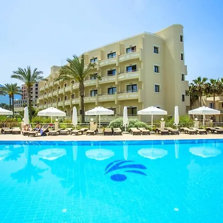 Vuni Palace Luxury & Beach & Casino *