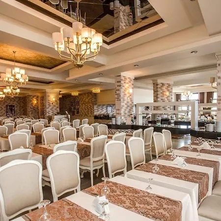 Vuni Palace Luxury & Beach & Casino Kyrenia (Northern Cyprus)